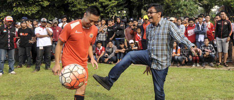 Jakmania Minta Dibuatkan Stadion, Djarot: Sabar...