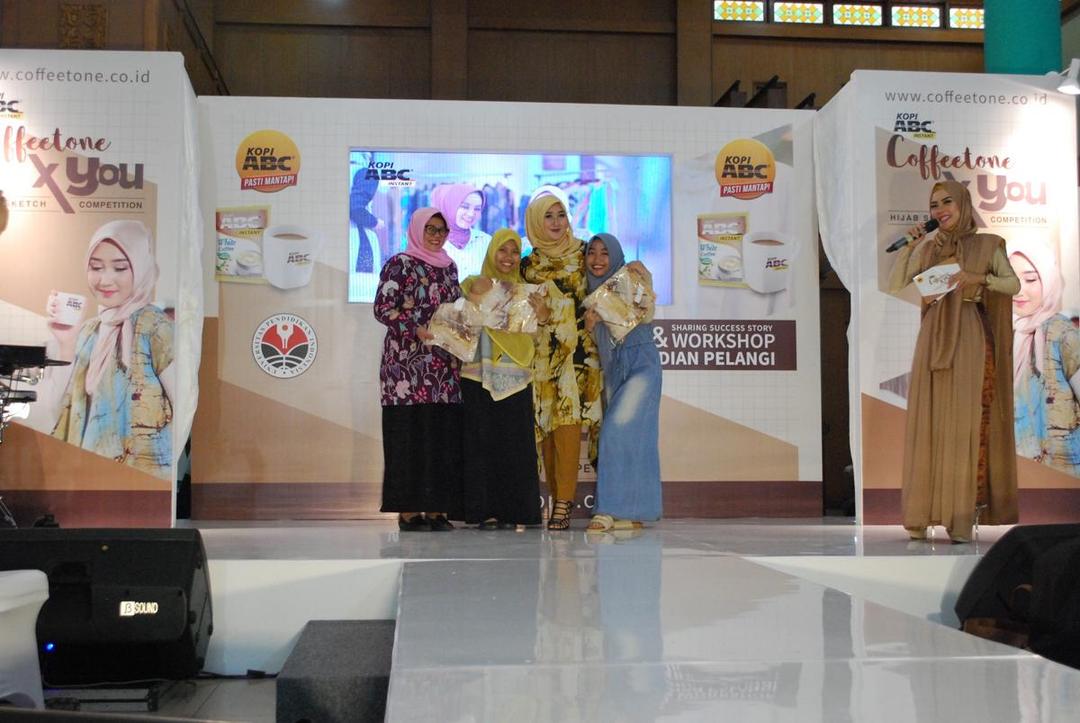 Mau Jadi Desainer Sekeren Dian Pelangi? Yuk, Ikutan Coffeetone X YOU Sekarang!
