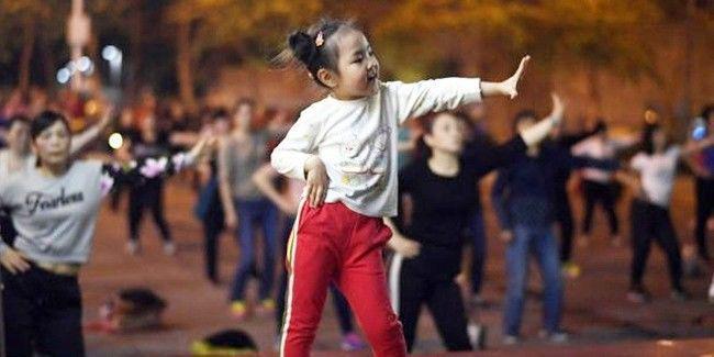 Kisah Nyata, Jing Jing Jadi Instruktur Senam di Usia 5 Tahun