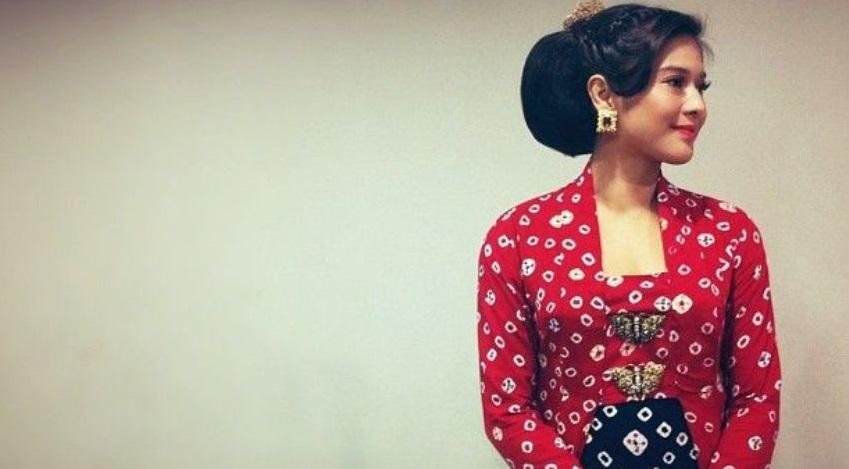 Wajib Pakai Kebaya di Kantor Saat Hari Kartini? Gunakan Kebaya-Kebaya Ini