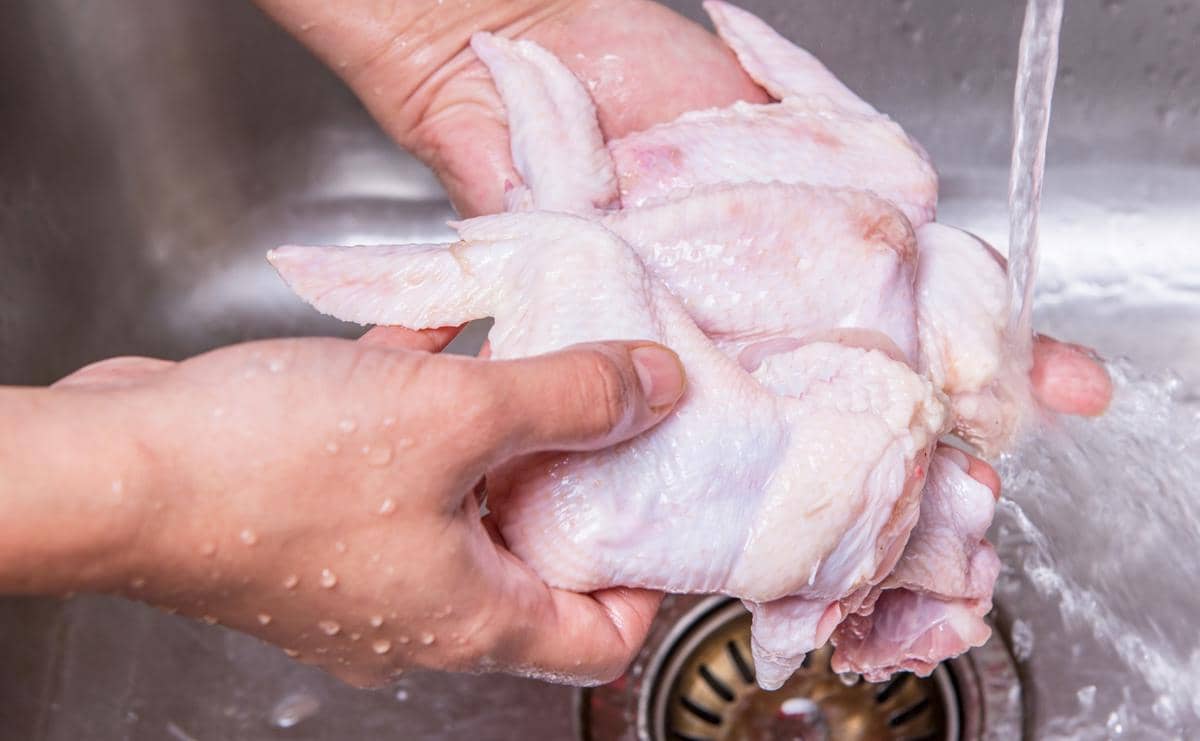Ini 5 Kesalahan Mengolah & Masak Ayam yang Sering Dilakukan Orang