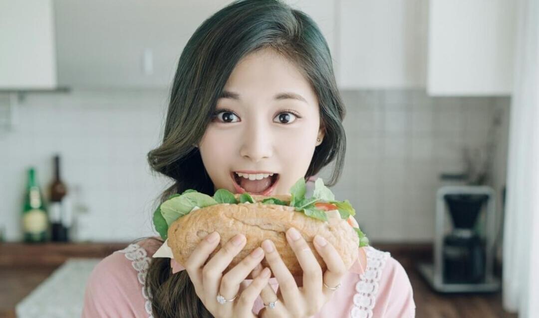 Di Balik Tubuh Langsing Boyband & Girlband Korea, Ini Makanan Favorit Mereka!