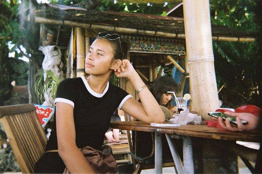 Kenal Lebih Dekat Achintya Nilsen, Miss Indonesia 2017 yang Kontroversial