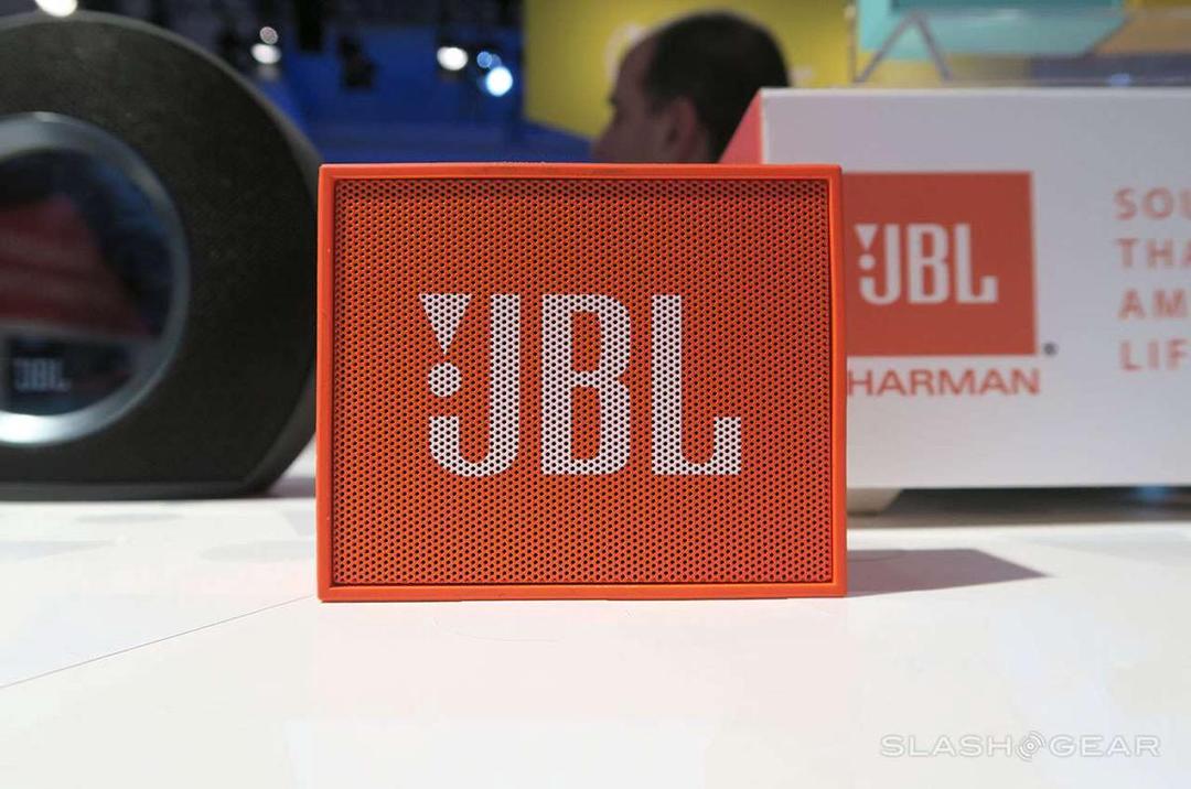 4 Branded Speaker Ini Memiliki Bentuk Compact yang Dibanderol di Bawah 500 Ribu!