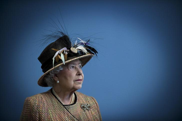 Dikabarkan Meninggal, Istana Tegaskan Ratu Elizabeth Masih Sehat