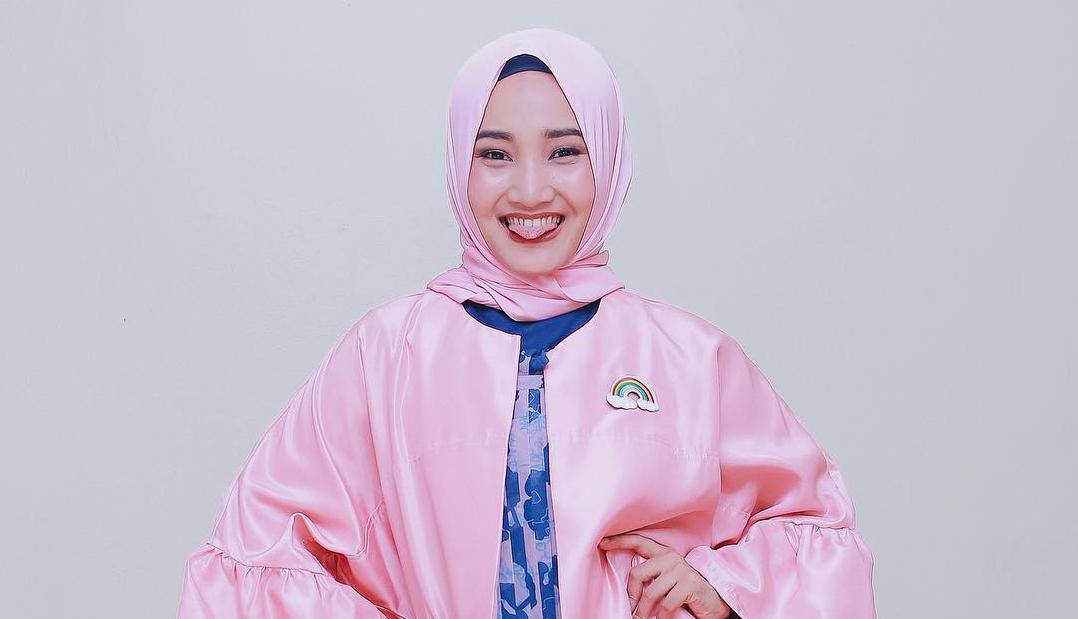 Berpipi Chubby? Ini 9 Cara Berhijab Agar Tampak Lebih Tirus