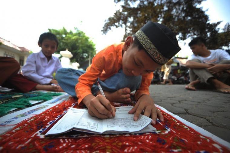 7 Kegiatan Ramadan Ini Akan Membuatmu Kangen Masa Kecil