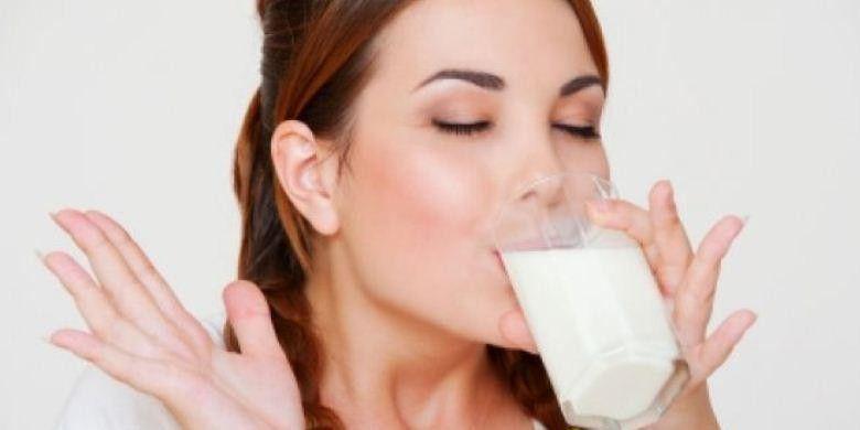 6 Tanda Susu Cair Sudah Tak Layak Kamu Konsumsi Lagi