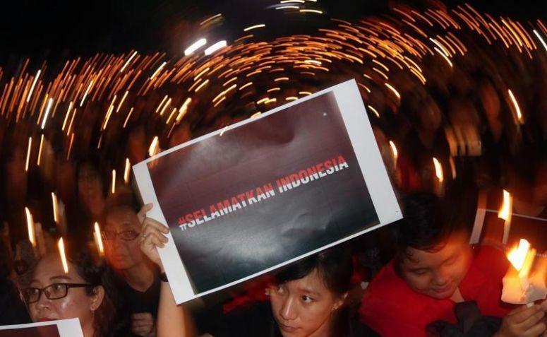 [OP-ED] Ribuan Lilin Menyala, Benarkah Hanya untuk Ahok?