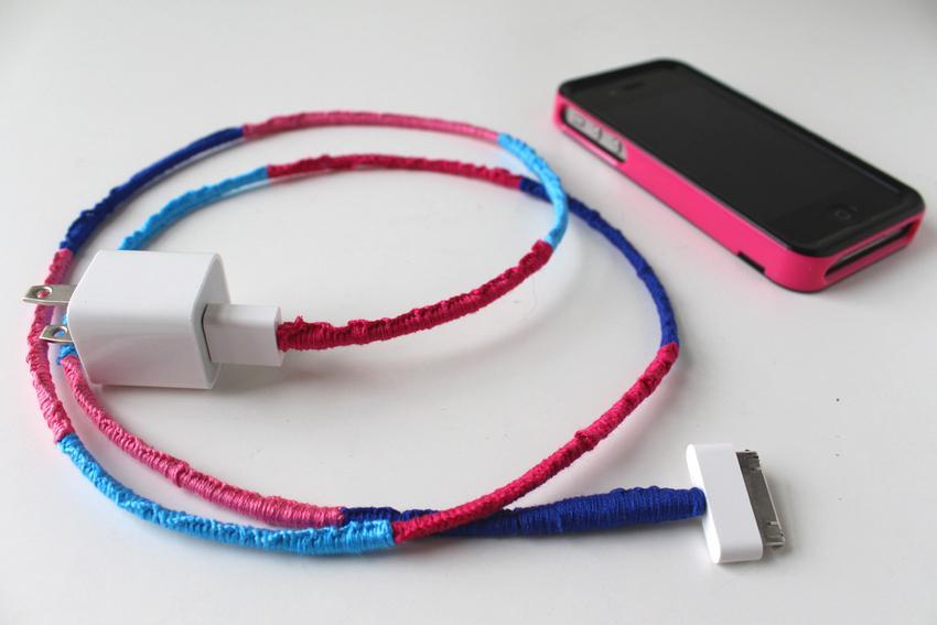 Trik Rawat Kabel Charger iPhone, Biar Gak Beli Baru Terus!