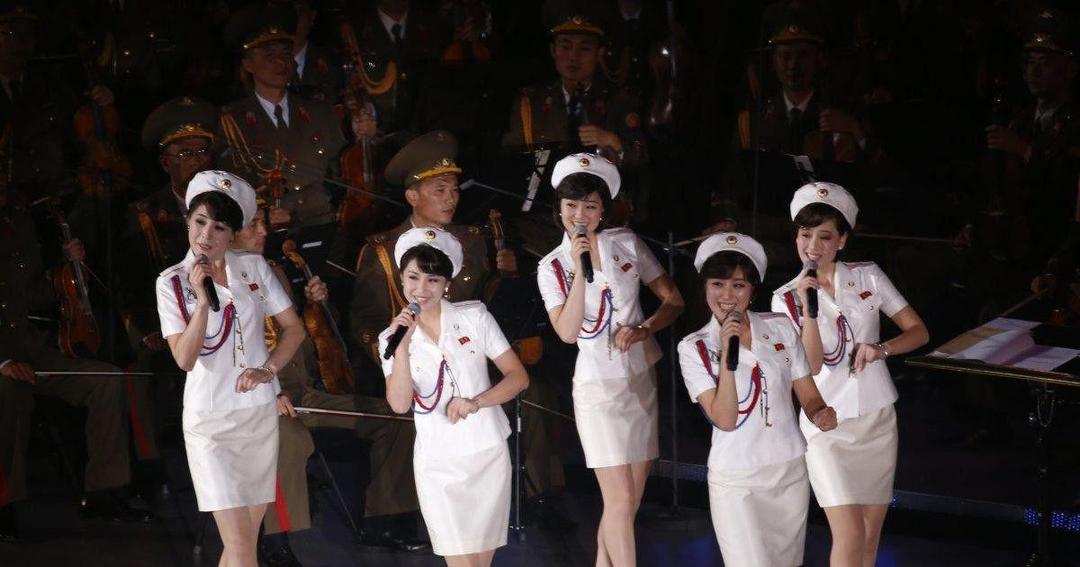 Inilah "Moranbong Band" Girlband Ternama di Korea Utara