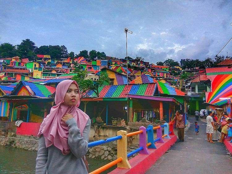 Disulap Jadi Kampung Pelangi, Lokasi Kumuh di Jawa Tengah Ini Mendunia