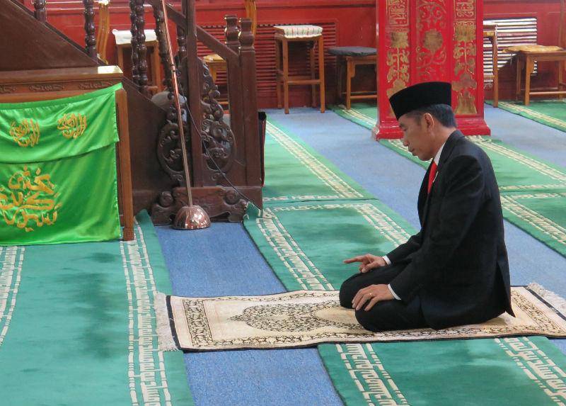 Ilustrasi salat (Irfan Ilmie/ANTARA FOTO)