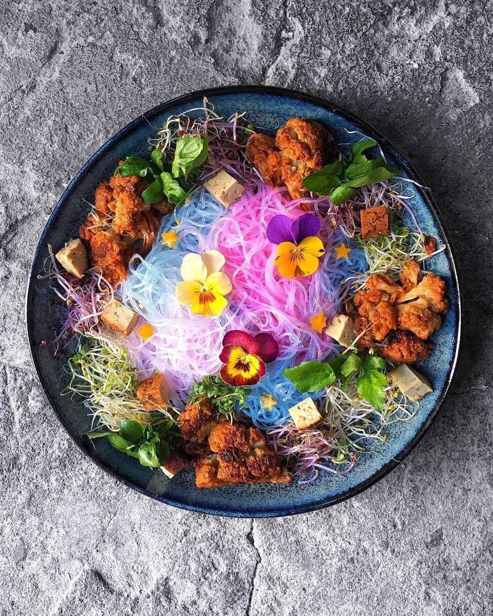 Unicorn Food: Blogger Ini Bikin Aneka Makanan Warna-warni