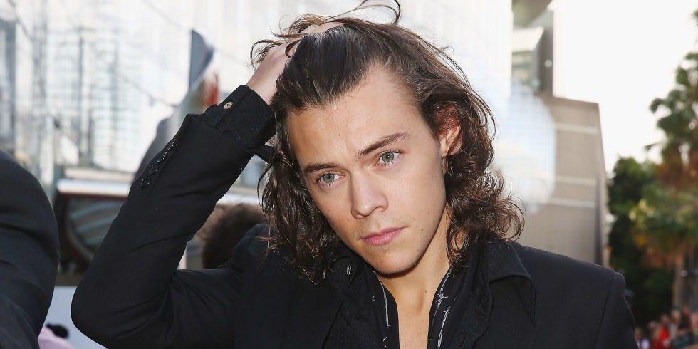 Tur Solo, Harry Styles Lebih Pilih Lagu Coldplay Ketimbang 1D?