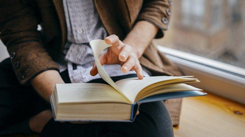 [OPINI] Mari Membaca, Mari Mengkaji: Refleksi Hari Buku Nasional