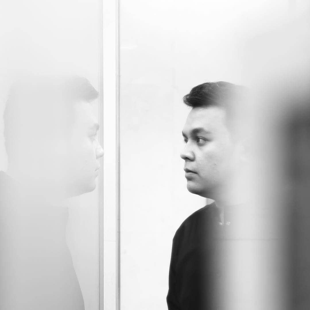 Tulus Borong 3 Penghargaan di Indonesian Choice Award 2017