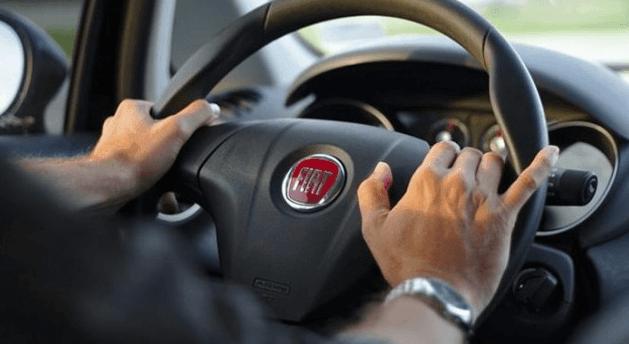 Alasan Mengapa Kemudi Mobil Indonesia Berada di Sebelah Kanan