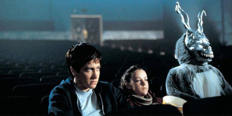 http://cdn1us.denofgeek.com/sites/denofgeekus/files/2017/03/donnie-darko-jake-gyllenhaal-jena-malone-frank-rabbit.jpg