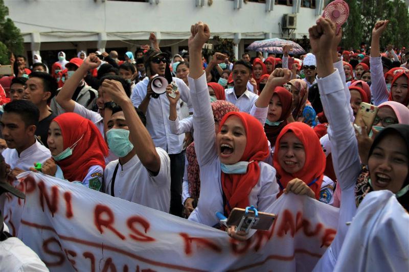 Larangan Nikah Sekantor Digugat, Ini Penjelasan Pemerintah
