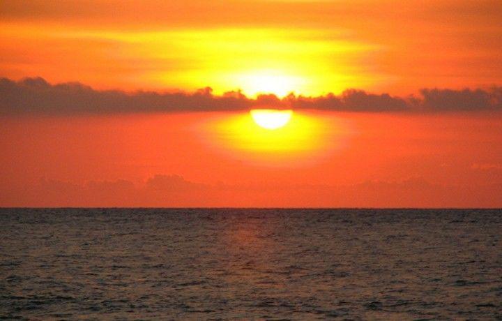 Bikin Melongo, 10 Panorama Sunset Ini Ternyata Ada di Indonesia