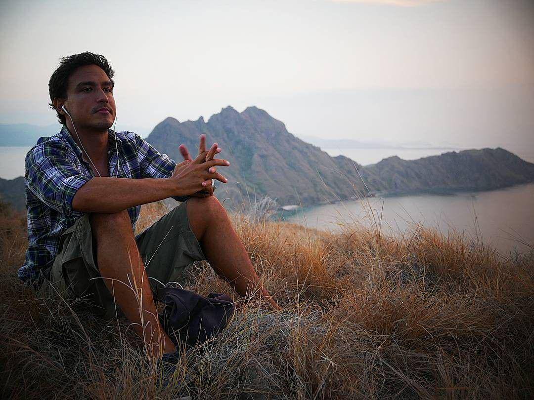 https://www.instagram.com/hamishdw/