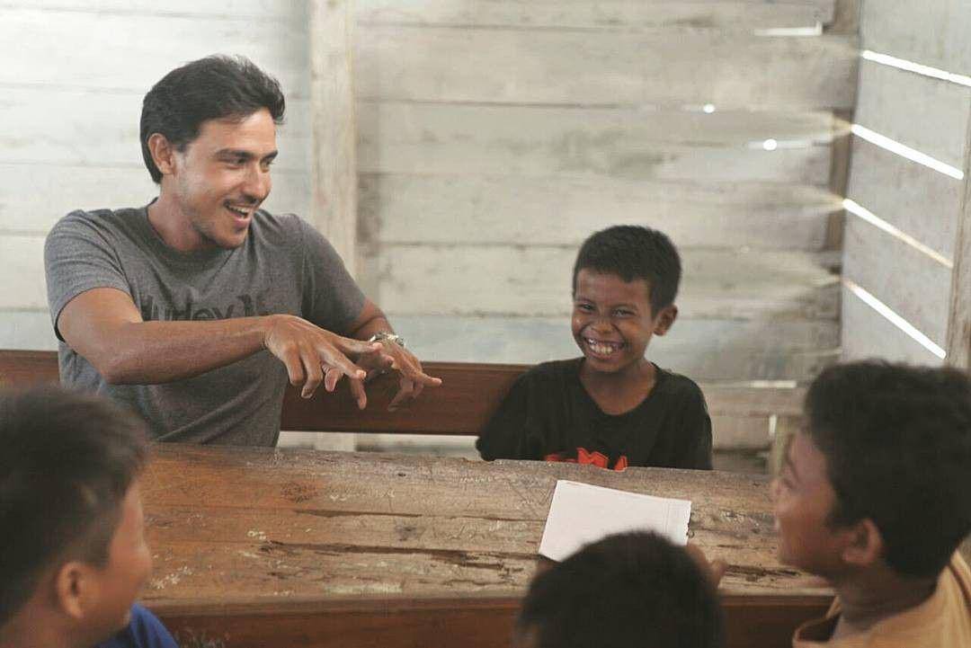 https://www.instagram.com/hamishdw/