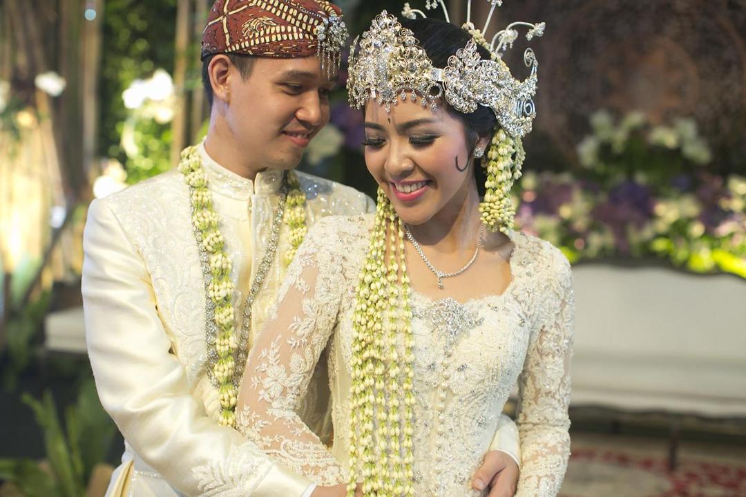 Benarkan Menikahi Cewek Sunda Itu Butuh Modal Besar?
