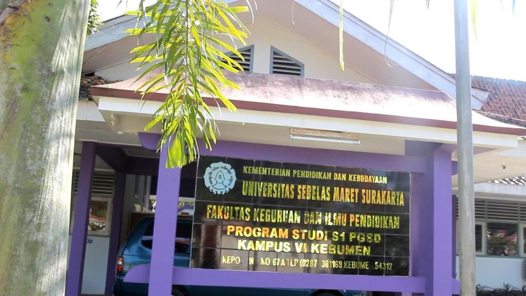 Cuma di PGSD Kampus VI Kebumen Kamu Wajib Ikut Upacara
