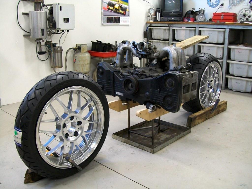 MadBoxer, Motor Unik Bermesin Mobil