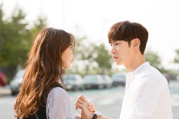 Girls, Ini 7 Pertanyaan yang Bisa Membuat Cowok Takut Jawab