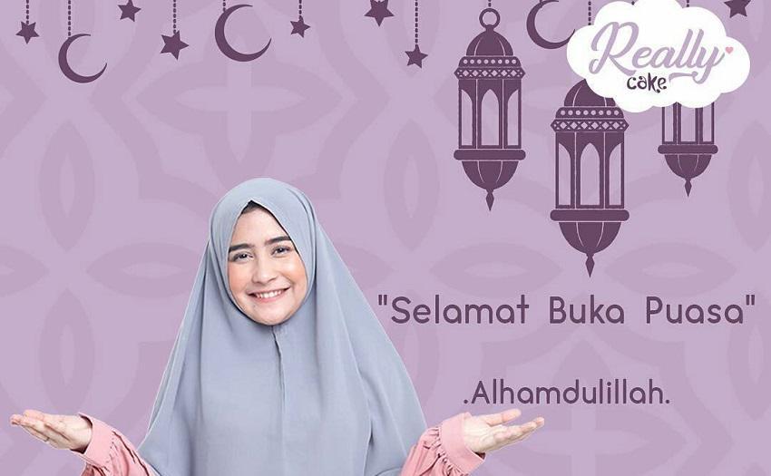 Deretan Selebriti Ini Ramai-Ramai Berbisnis Oleh-Oleh Masa Kini