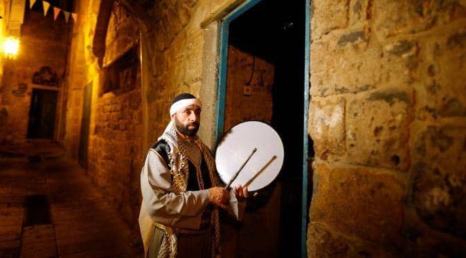 Michael Ayoub, Seorang Kristen yang Suka Bangunkan Warga untuk Sahur