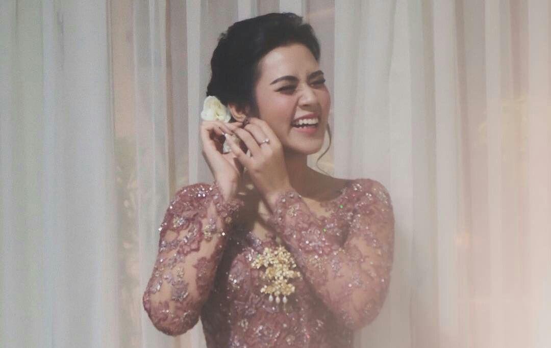 VIDEO: 5 Tutorial Makeup Flawless Glow Raisa ala Youtuber
