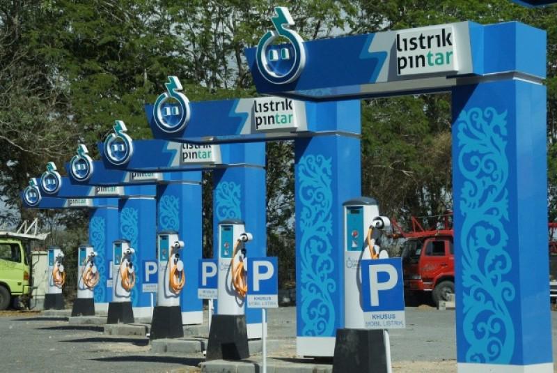 PLN Ciptakan SPLU, "Pom Bensin" untuk Motor Listrik
