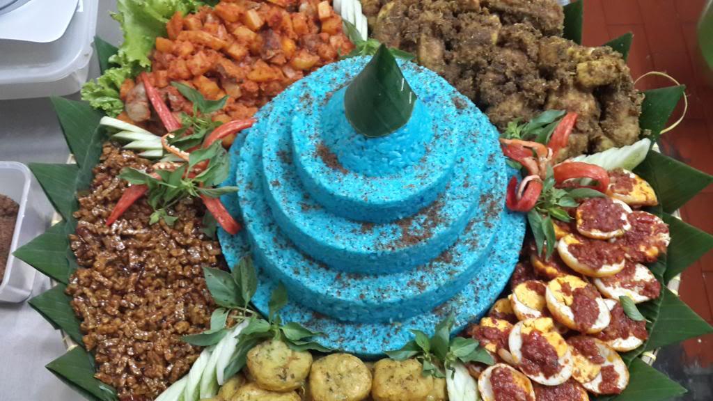 Nasi Warna-warni Bikin Idul Fitri Makin Ceria