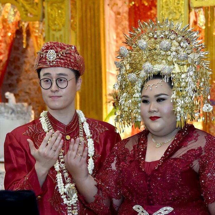 7 Kisah Cinta Ini Viral Banget, Bikin Jutaan Netizen Baper!