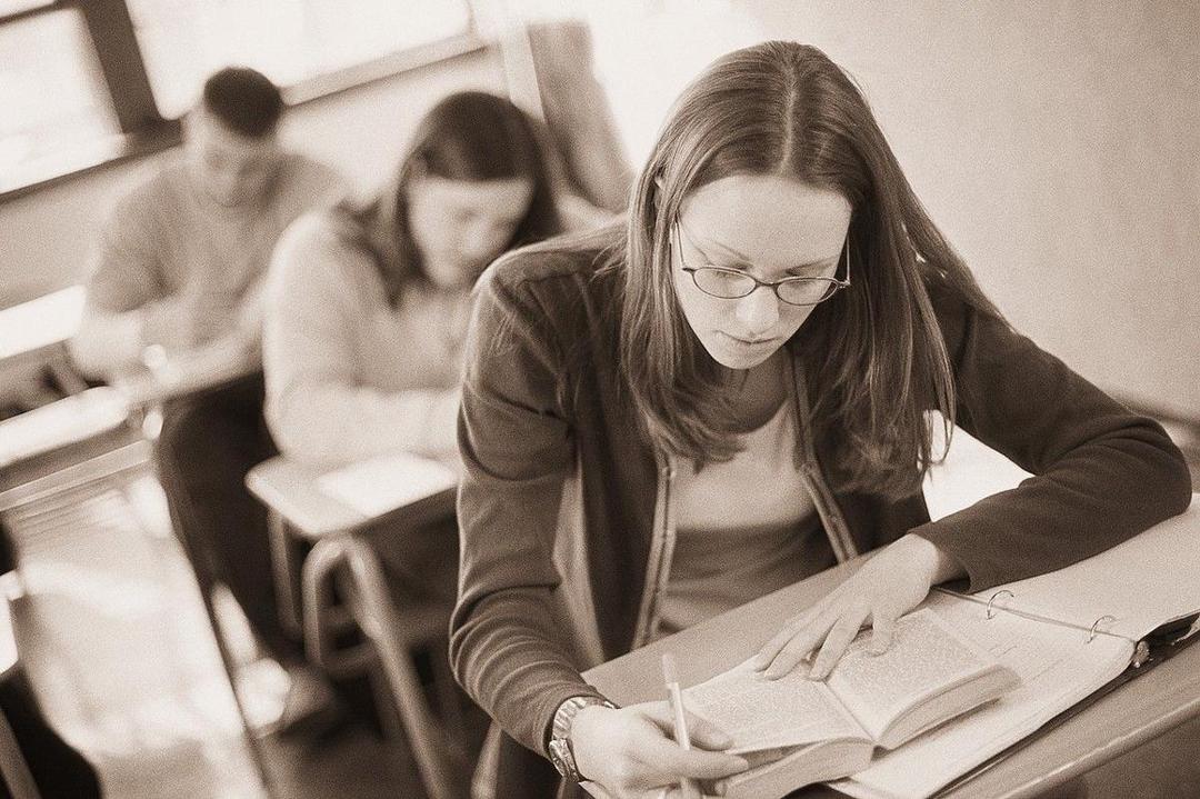 Ingin Skor TOEFL Bagus Tanpa Kursus? Lakukan 4 Hal Mudah Ini!