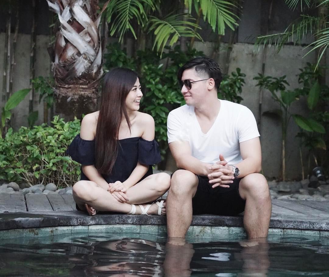 10 Gaya Fashion Bulan Madu Para Seleb yang Bisa Kamu Tiru