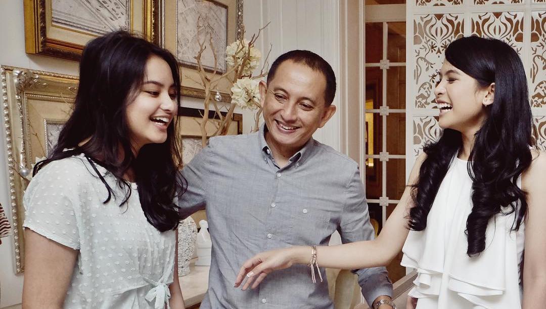 10 Tanda Kamu Punya Ayah Paling Keren Sedunia