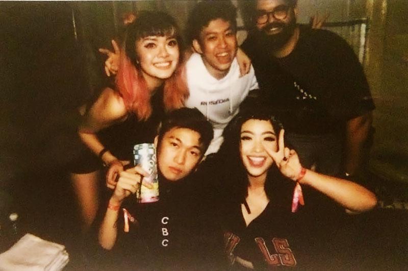 15 Bukti Rich Chigga, Sonia Eryka & ROYCDC itu Sibling Goals!