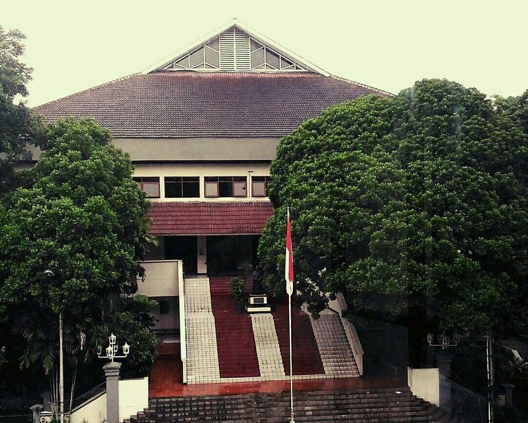 Instagram/unika.soegijapranata