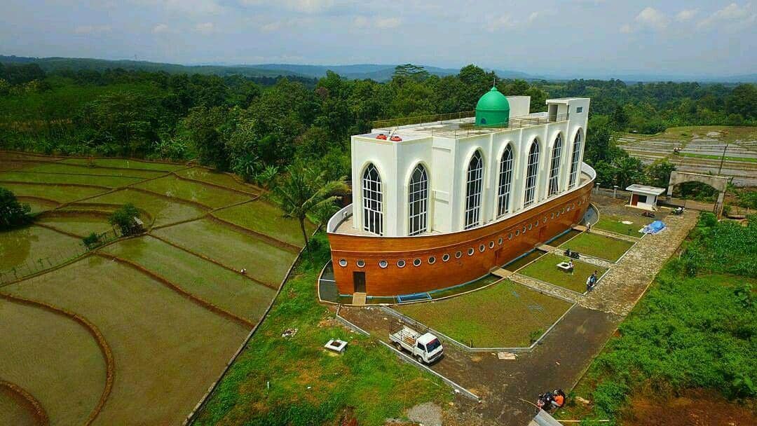 Instagram/anakhitssemarang