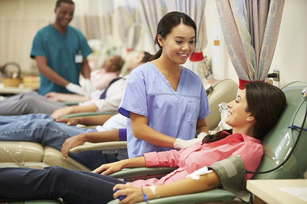 Donor Darah Saat Puasa, Batal Gak ya?