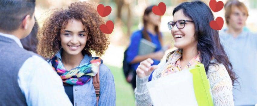 9 Tanda Dia Menyukai Kamu