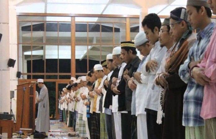 10 Tipe Imam Salat Tarawih. Ada yang Hanya 7 Menit, Lho!