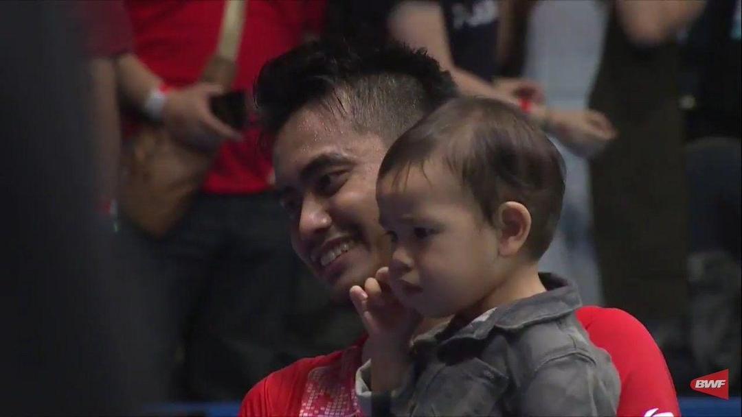 23 Potret Menggemaskan Danish, Putra Tontowi Ahmad