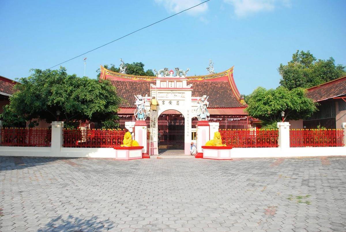 tripjalanjalan.com