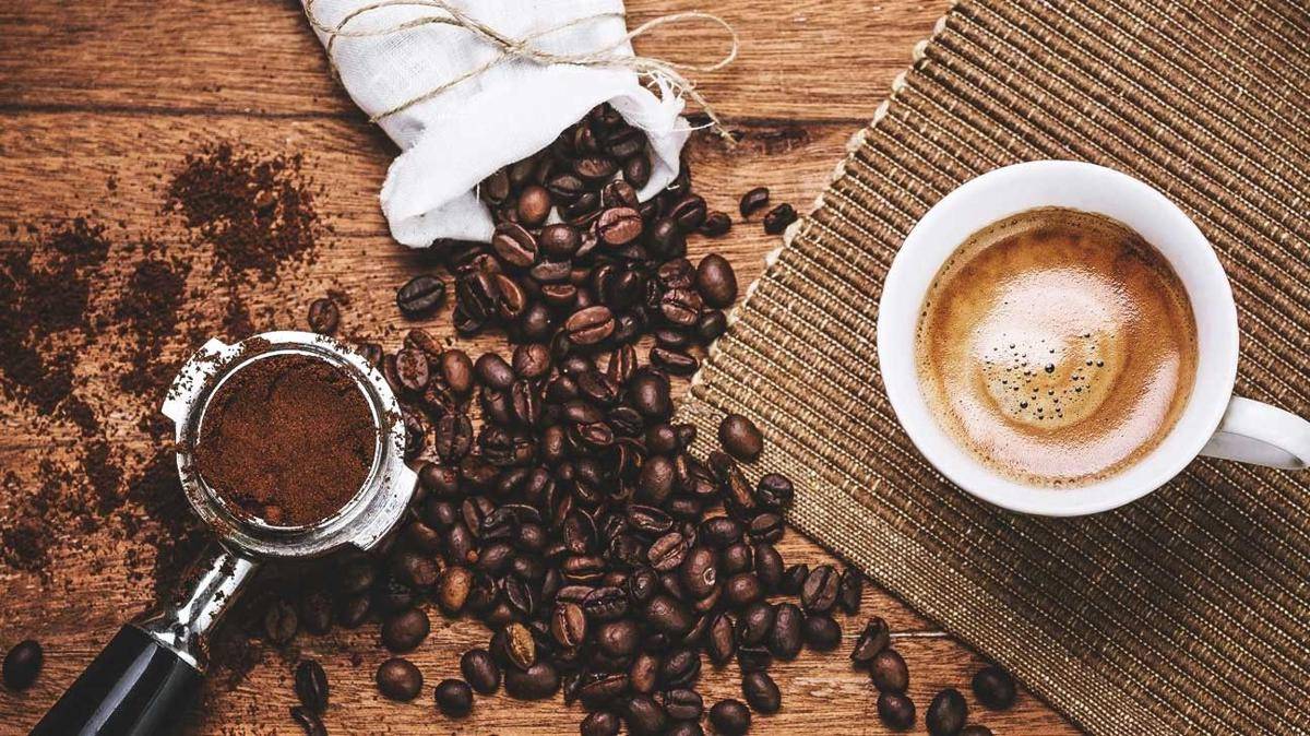 brightandearlycoffee.com