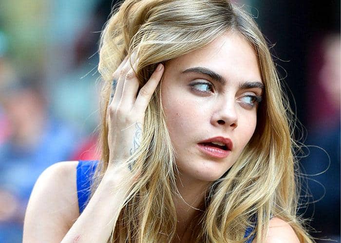 9 Hal Jorok yang Diam-diam Pernah Semua Cewek Lakukan